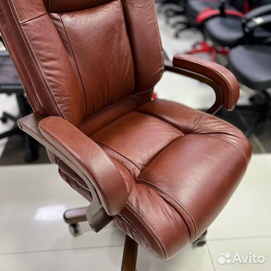 Кресло руководителя Т-9925 (цвета)