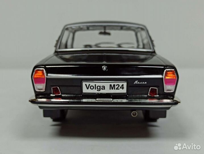 Волга Газ 24 Черный MCG 1:18