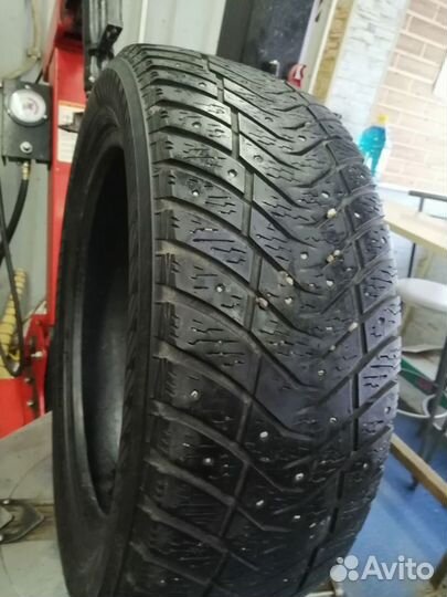 Yokohama Advan A054 215/55 R17