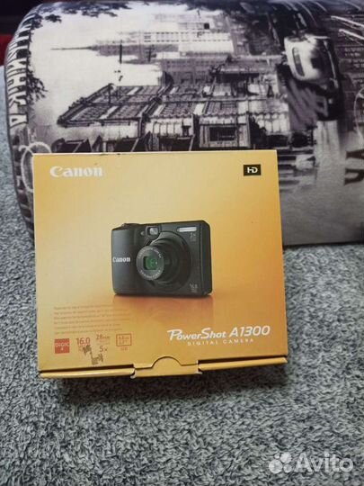 Компактный фотоаппарат canon