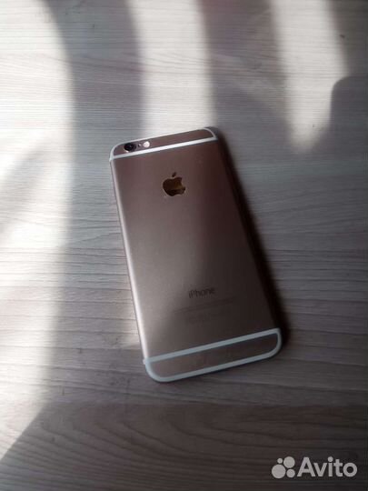 Телефон iPhone 6