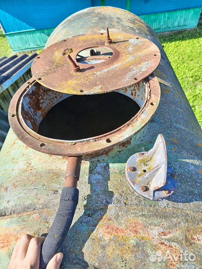 Бочка металлическая 1,2 м3 на опоре