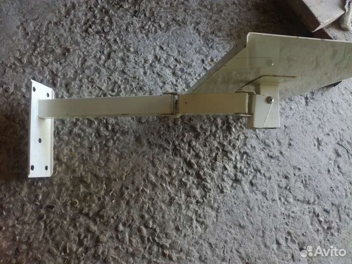 Кронштейн поворотный