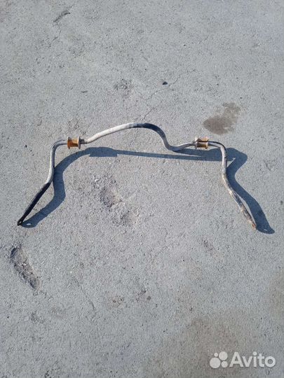 Стабилизатор передний mitsubishi chariot grandis