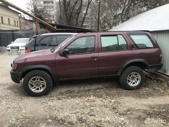 Nissan Pathfinder 3.3 AT, 1999, 188 800 км