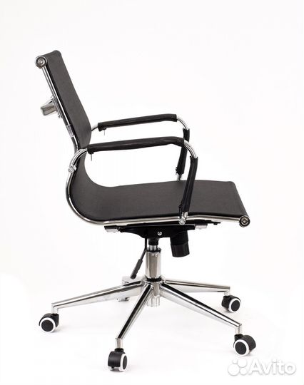 Офисное кресло