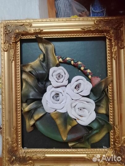 Картина из кожи