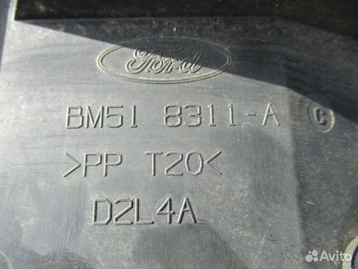 Воздуховод радиатора Ford Focus 3 2012г