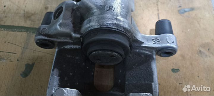 Суппорт задний ford focus 2