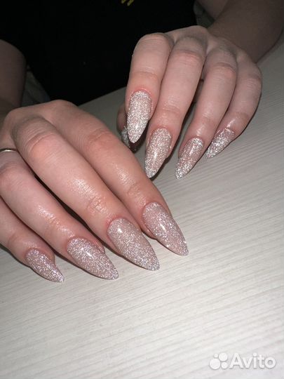 Маникюр и наращивание ногтей