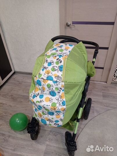 Детская коляска 3 в 1