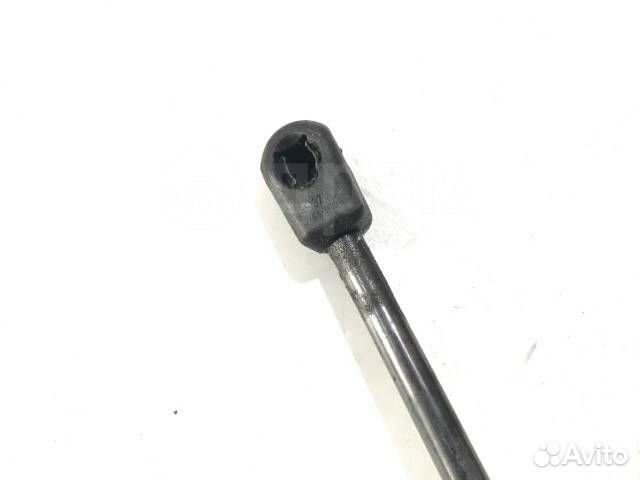 Амортизатор стёкла багажника Porsche Cayenne