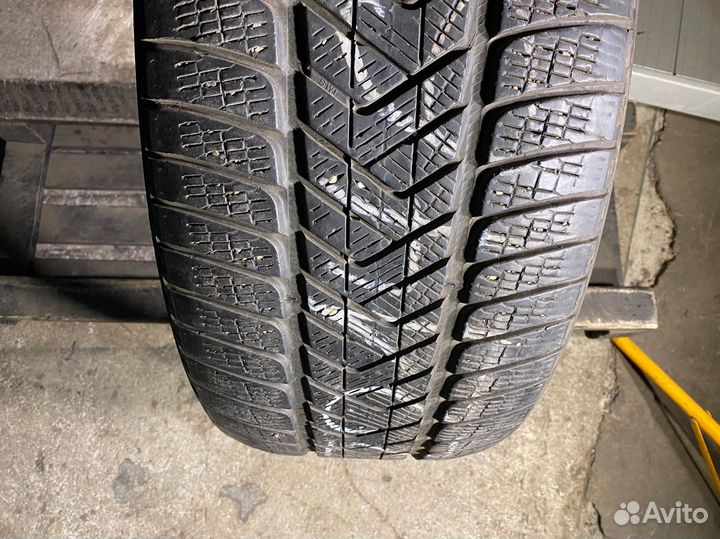 Pirelli Scorpion Winter 275/40 R22 108V