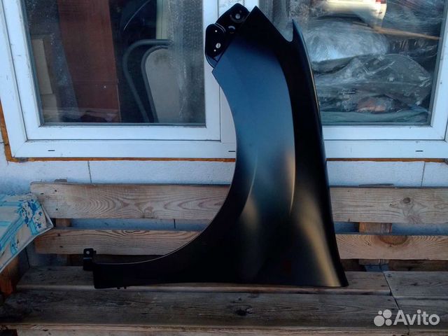 Рено Логан 2, Сандеро 2 Крыло переднее 631012081R