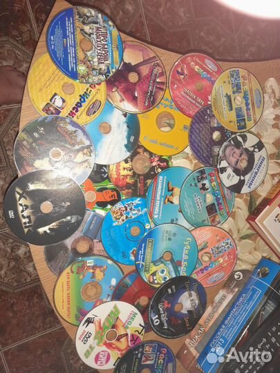Диски с мультфильмами без чехлов лот