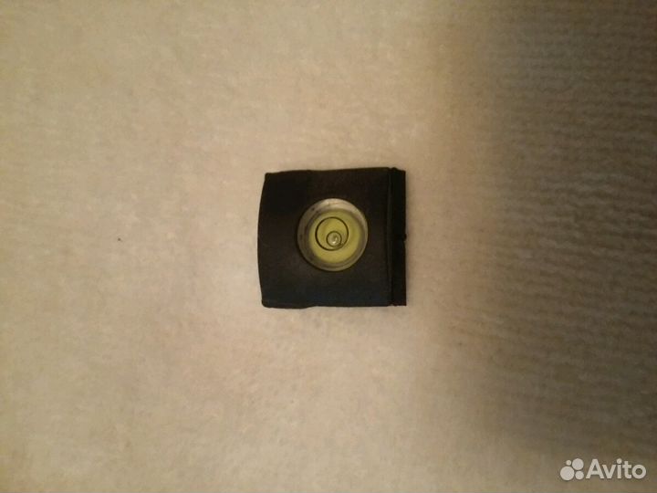 Поляризационный фильтр, бленда, уровеь под вспышку