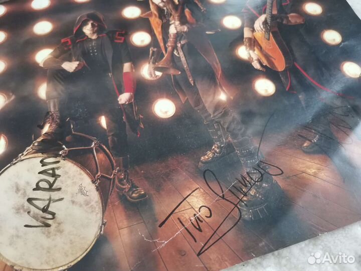 Плакат Gilead с автографами