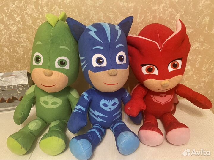 Игрушки герои в масках