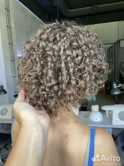 Кудрявый метод, стрижка вьющихся волос