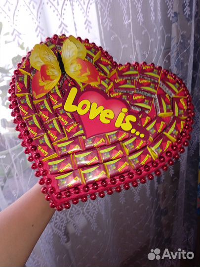 Букет и торт из сладостей