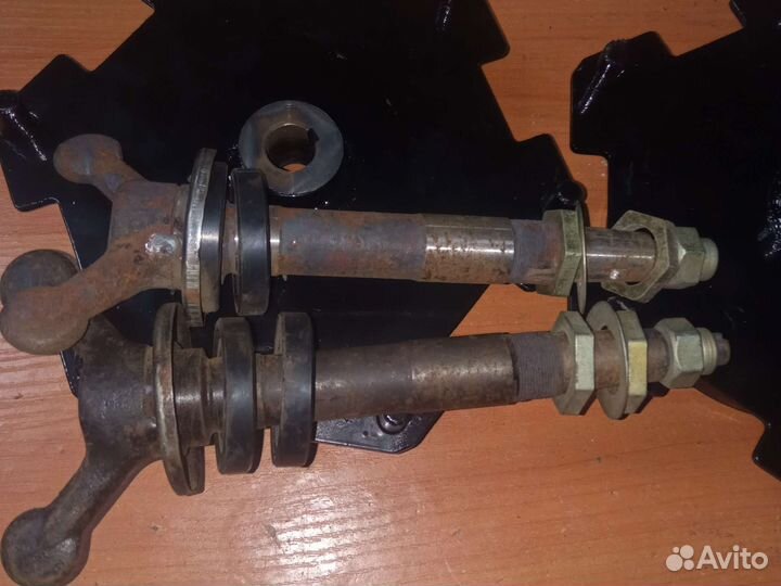 Полу ось для мотороллера Муравей