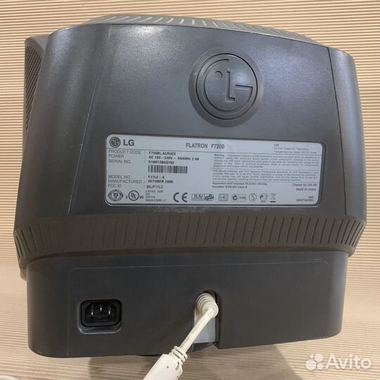 Монитор LG Flatron F720B