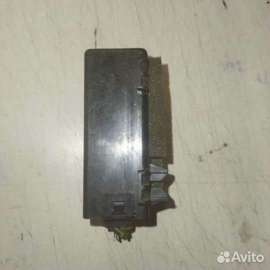 Реле печки Toyota Avensis