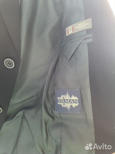 Костюм для первоклассника 122-128 + рубашки