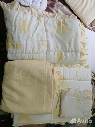 Бортики в кровать