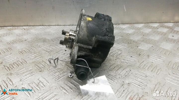 Насос вакуумный Mercedes-Benz M-Класс W164 2005