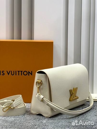 Сумка женская Louise Vuitton Soft Twist белая