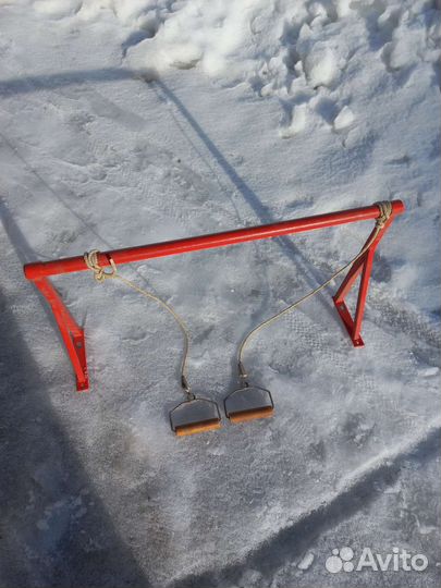 Настенный турник