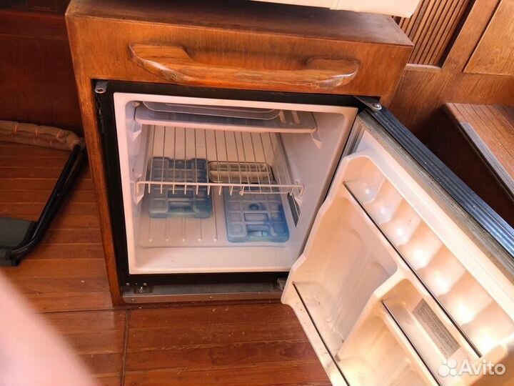 Катер Nissan GS 800