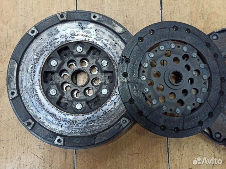 Комплект сцепления Opel Astra H Z17DTH 2008