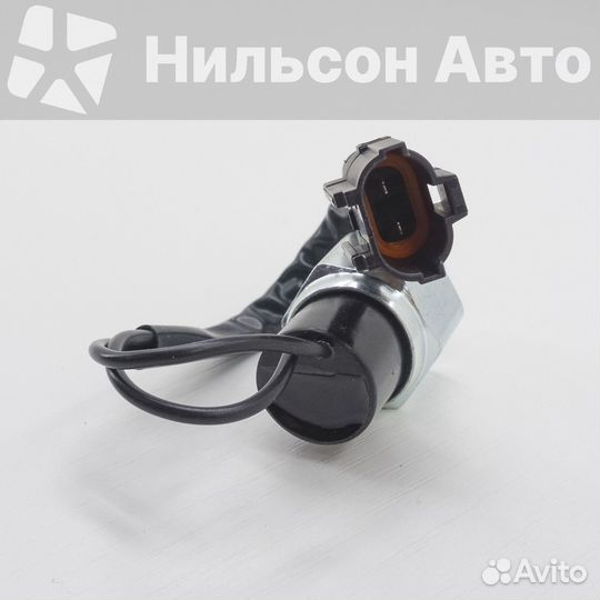 Датчик заднего хода isuzu ELF, zevs