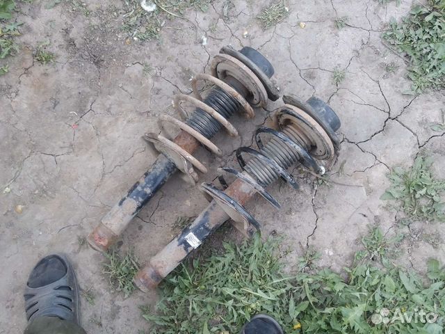 Стойки амортизатора Пежо 206