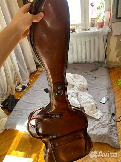 Кожаный чехол для электрогитары