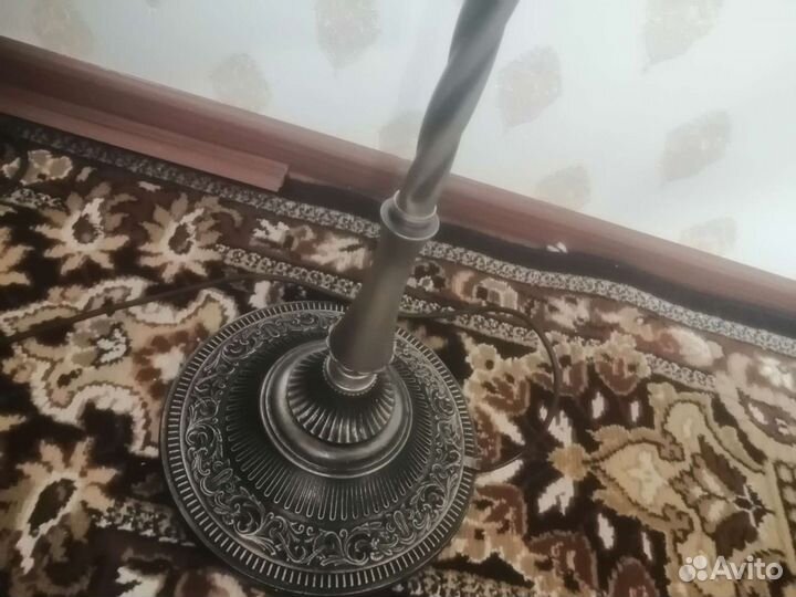 Торшеры напольные