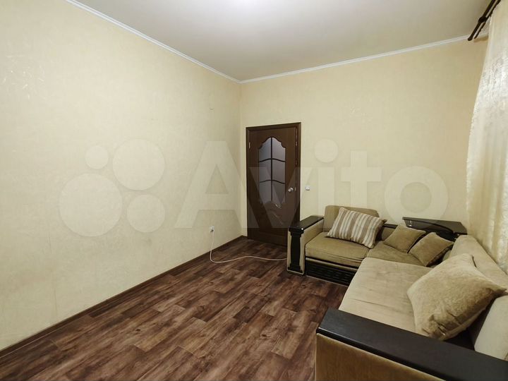 3-к. квартира, 71 м², 1/14 эт.