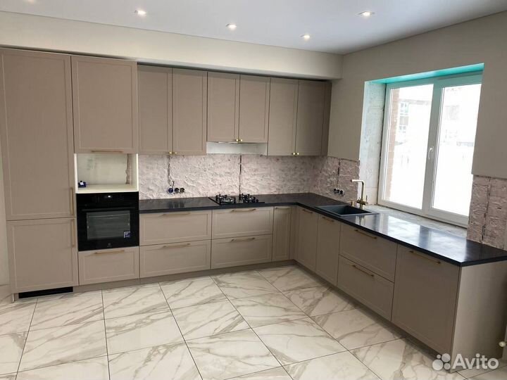 Большая угловая кухня в рассрочку от производителя