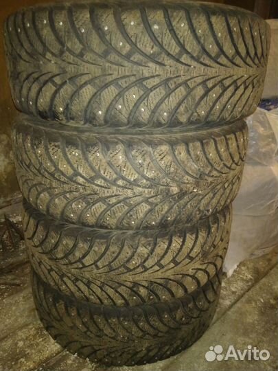 Goodyear UltraGrip Extreme 205/55 R16