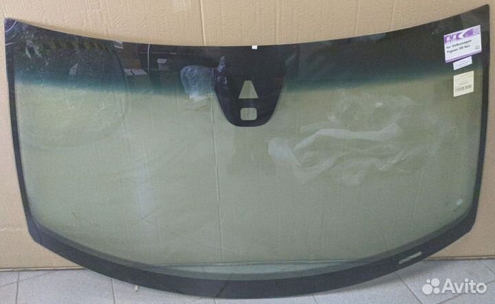 Лобовое стекло Volkswagen Tiguan 5D SUV
