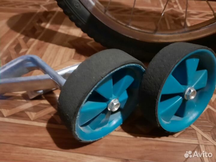 Детский велосипед 16