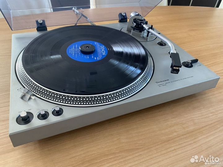 Проигрыватель винила Technics SL-1600