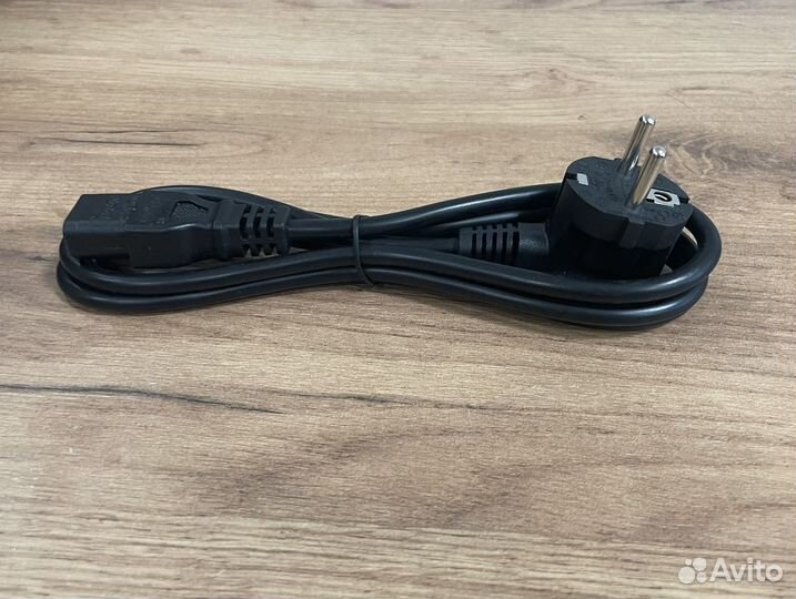 Кабель питания для компьютера C13