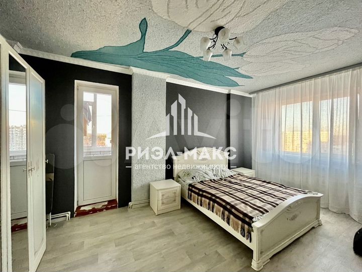 3-к. квартира, 94 м², 14/15 эт.