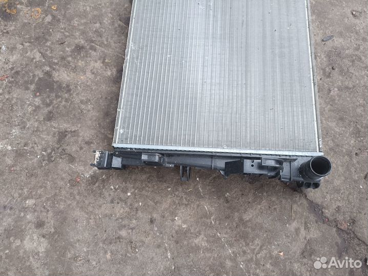 Радиатор охлаждения двигателя Renault Duster K7M