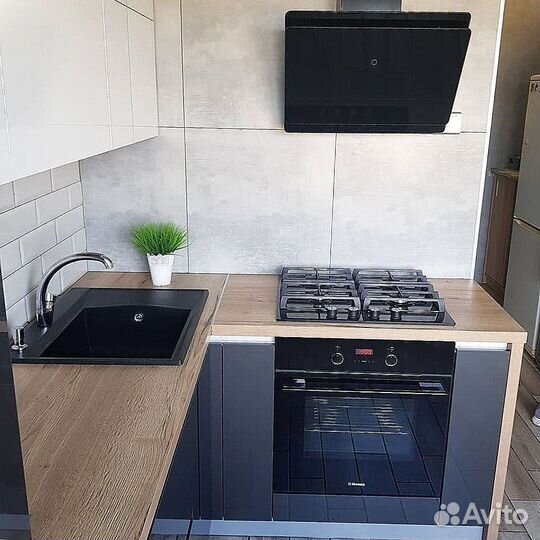 Кухонный гарнитур угловой