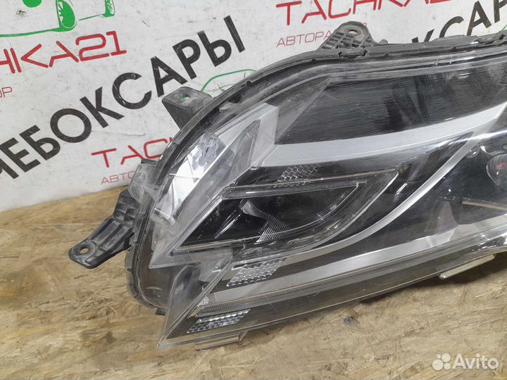 Фара левая Mitsubishi Pajero Sport (2016-2021)