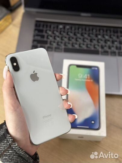 iPhone X, 256 ГБ